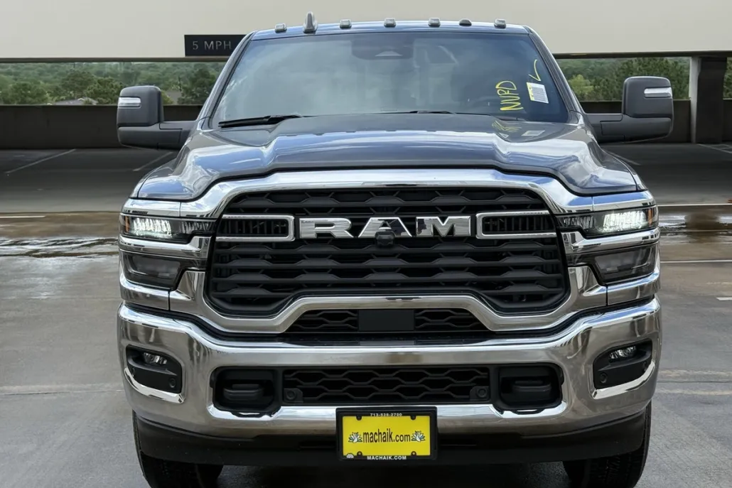 2025 Ram 2500 Tradesman photo 1