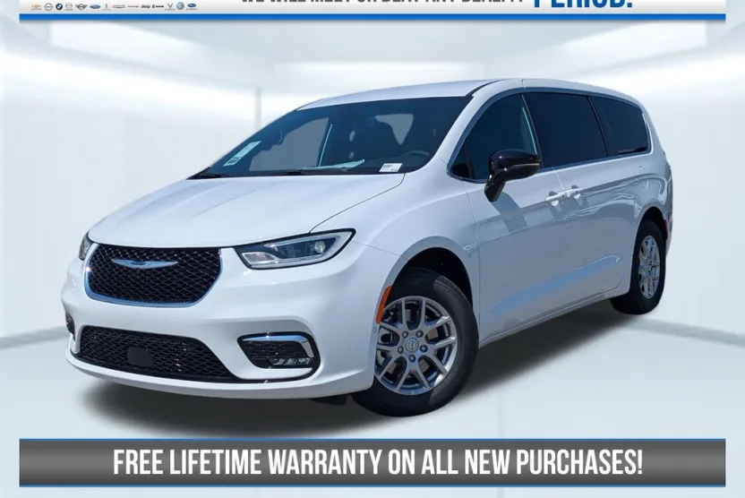 2026 Chrysler Pacifica photo 1