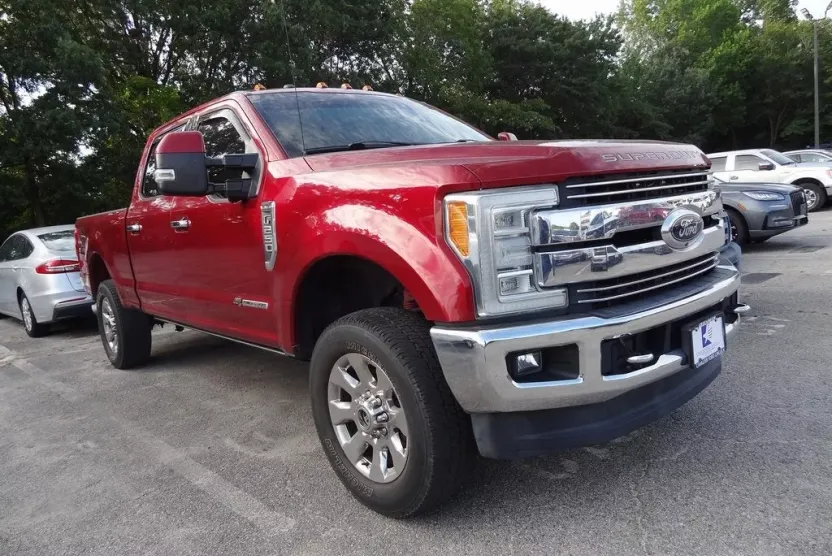 2017 Ford F-250 Lariat photo 1