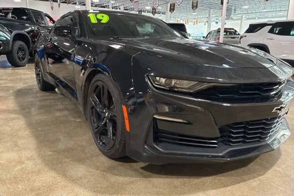 2019 Chevrolet Camaro SS photo 1
