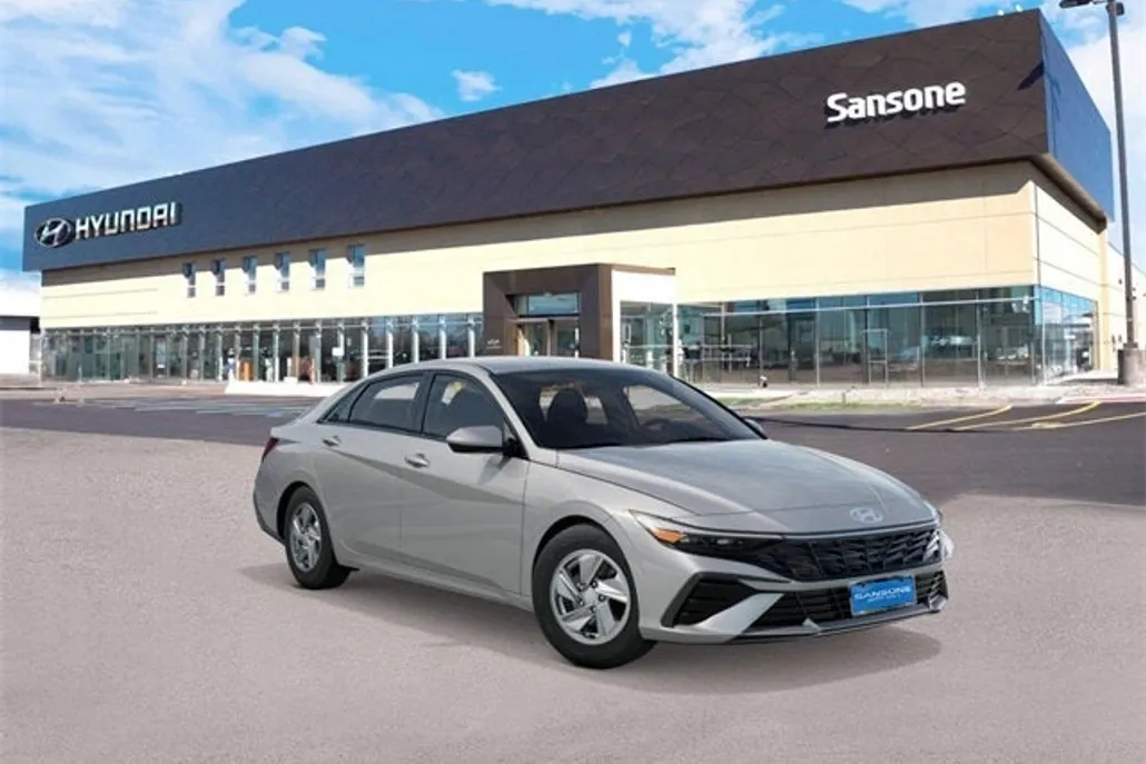2025 Hyundai Elantra SE photo 1
