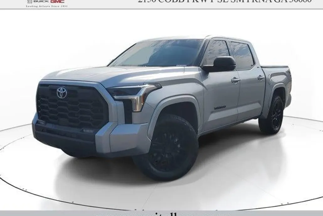 2022 Toyota Tundra SR5 photo 1