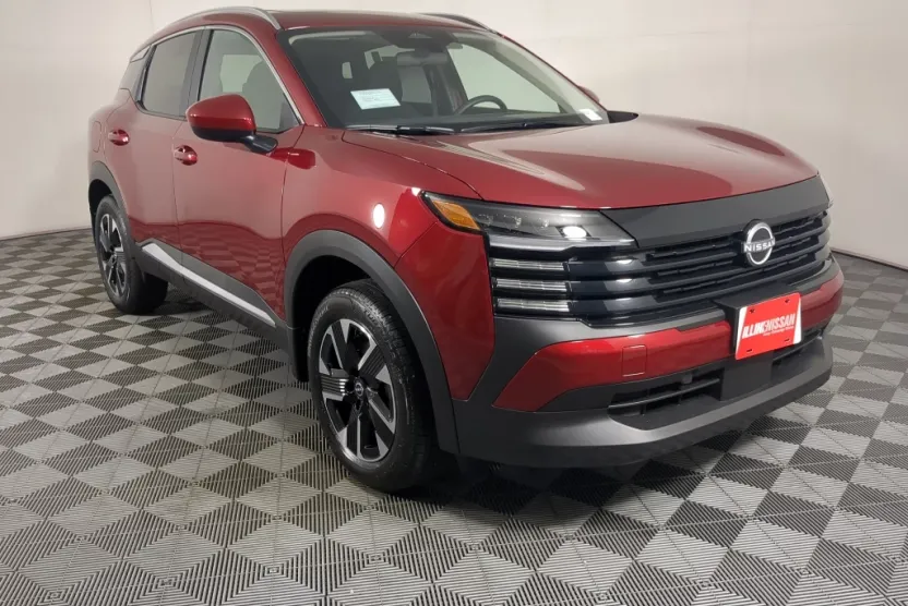 2025 Nissan Kicks SV photo 1