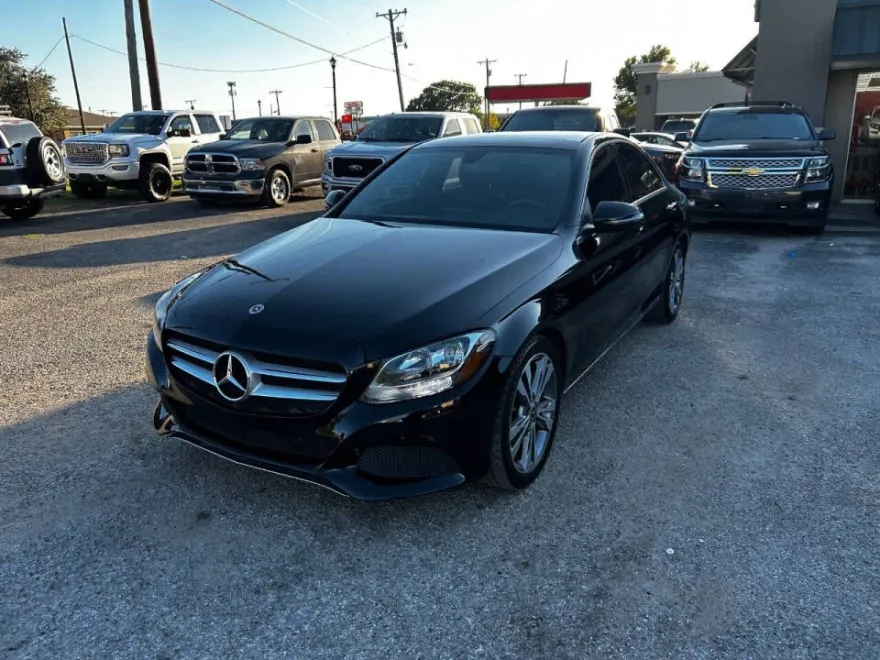 2018 Mercedes Benz C 300 photo 1