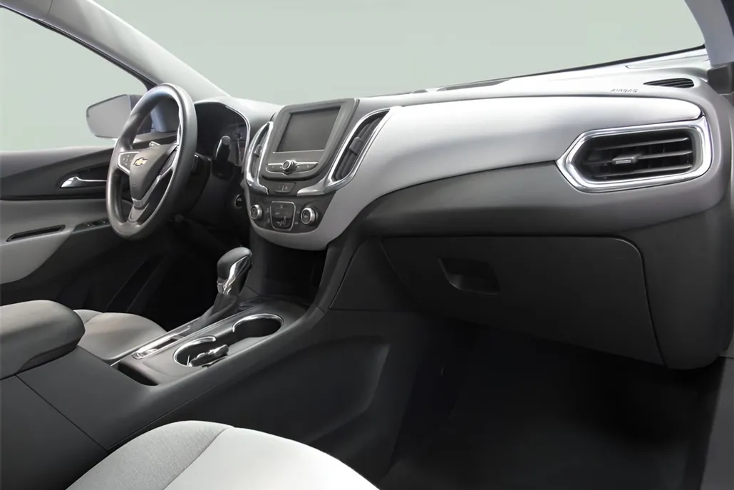 2022 Chevrolet Equinox LS photo 1