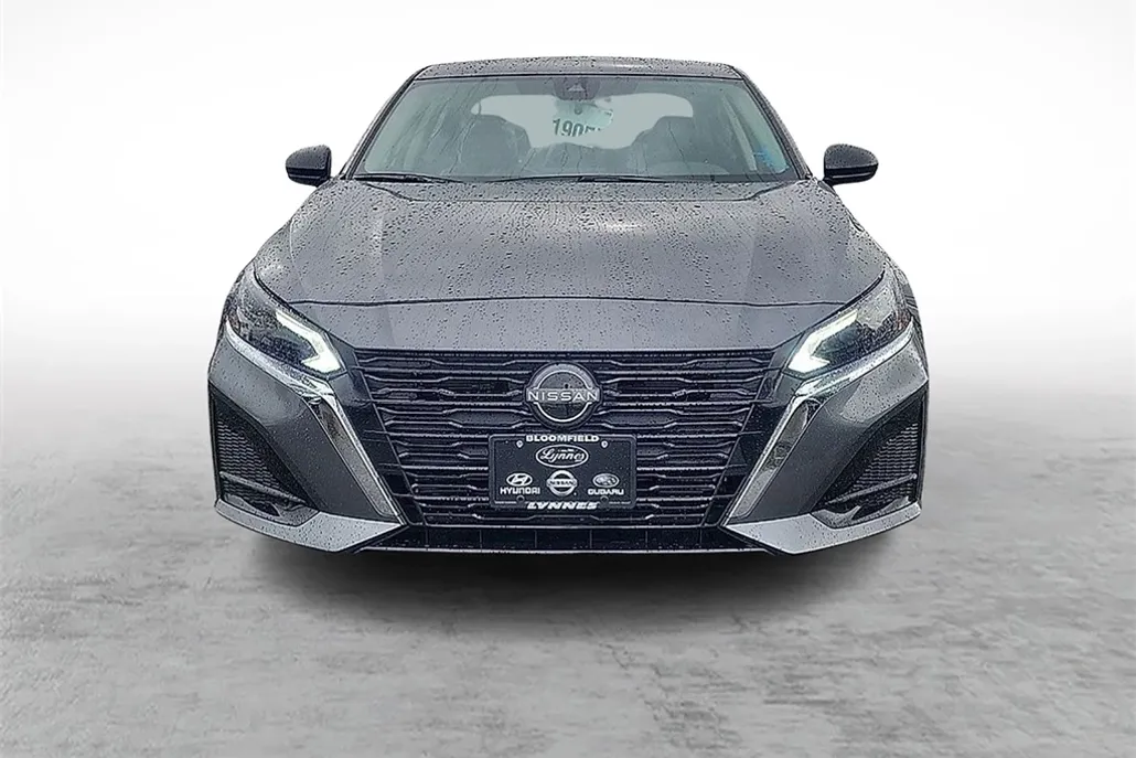 2025 Nissan Altima SV photo 1
