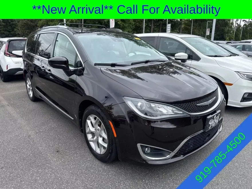 2018 Chrysler Pacifica Touring Plus photo 1