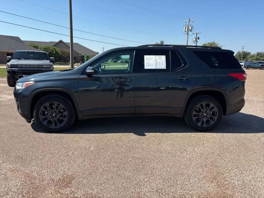 2021 Chevrolet Traverse RS photo 1