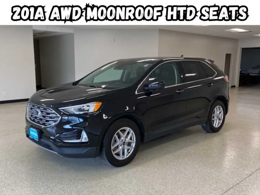 2021 Ford Edge SEL photo 1