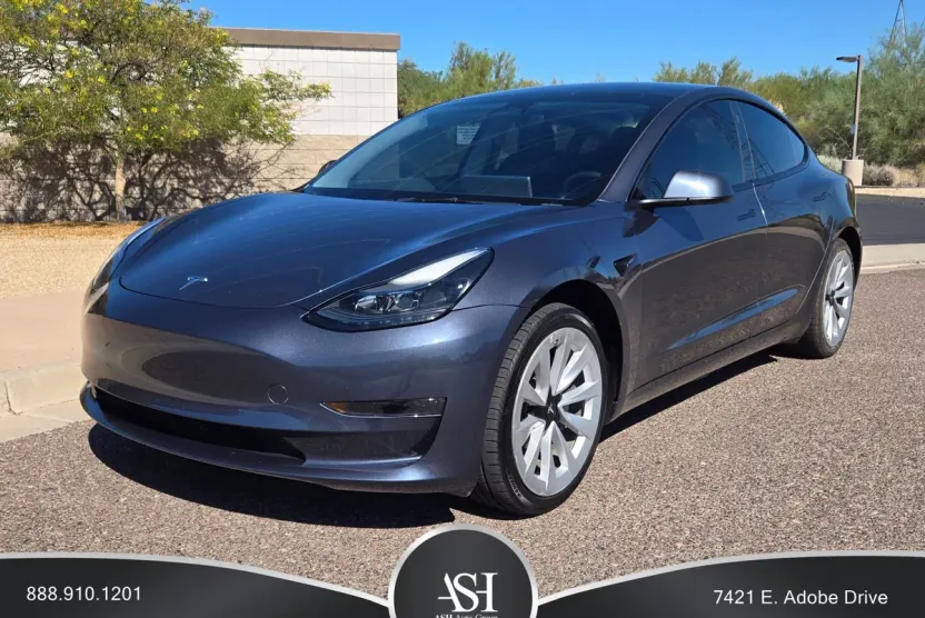 2023 Tesla Model 3 photo 1