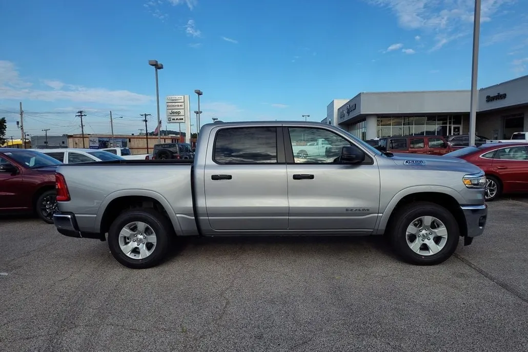 2025 Ram 1500 Big Horn photo 1
