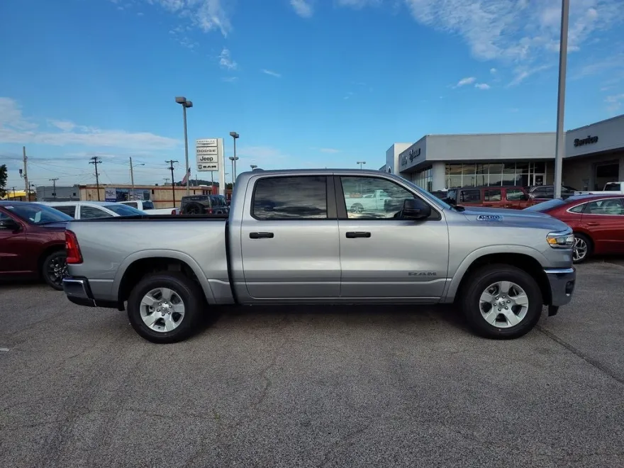 2025 Ram 1500 Big Horn photo 1