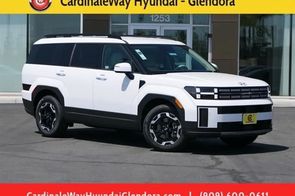 2025 Hyundai Santa Fe SEL photo 1