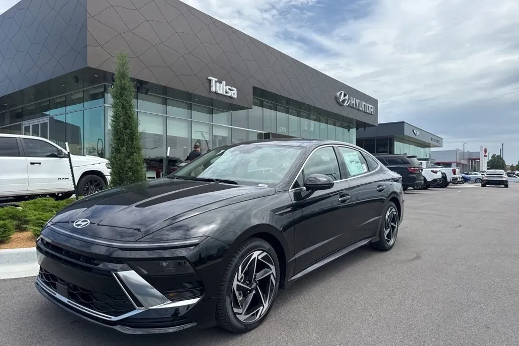 2025 Hyundai Sonata SEL Convenience photo 1