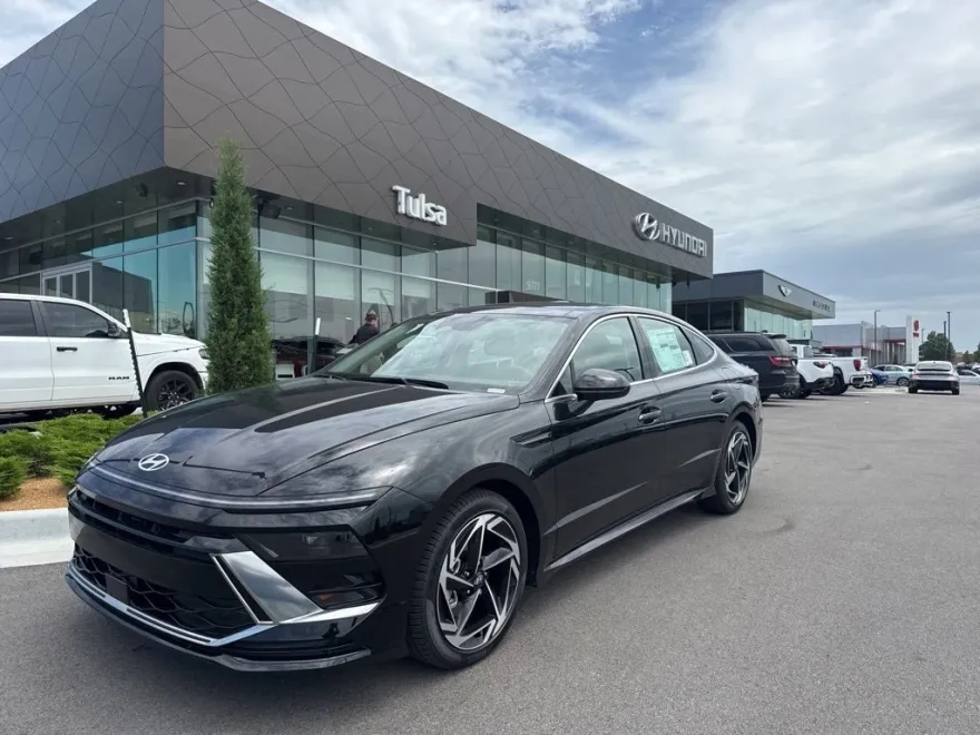 2025 Hyundai Sonata SEL Convenience photo 1