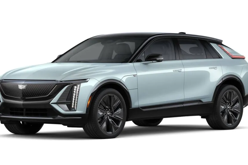 2025 Cadillac Lyriq Sport photo 1