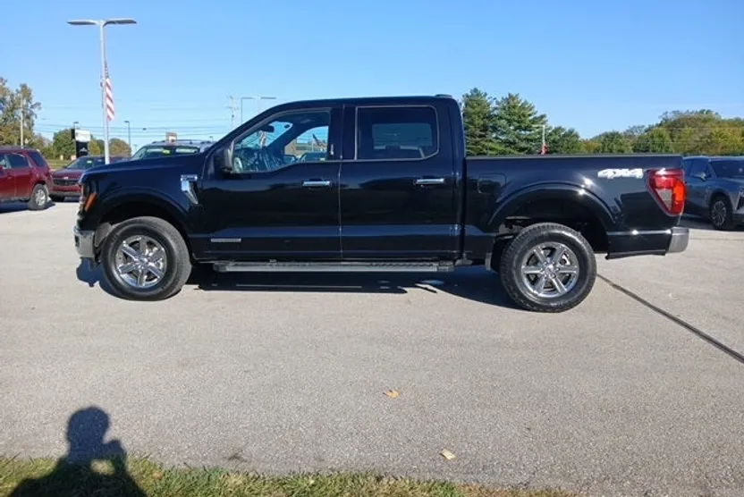 2024 Ford F-150 XLT photo 1