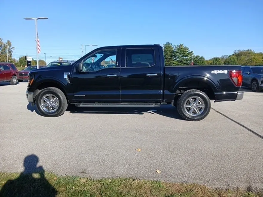 2024 Ford F-150 XLT photo 1