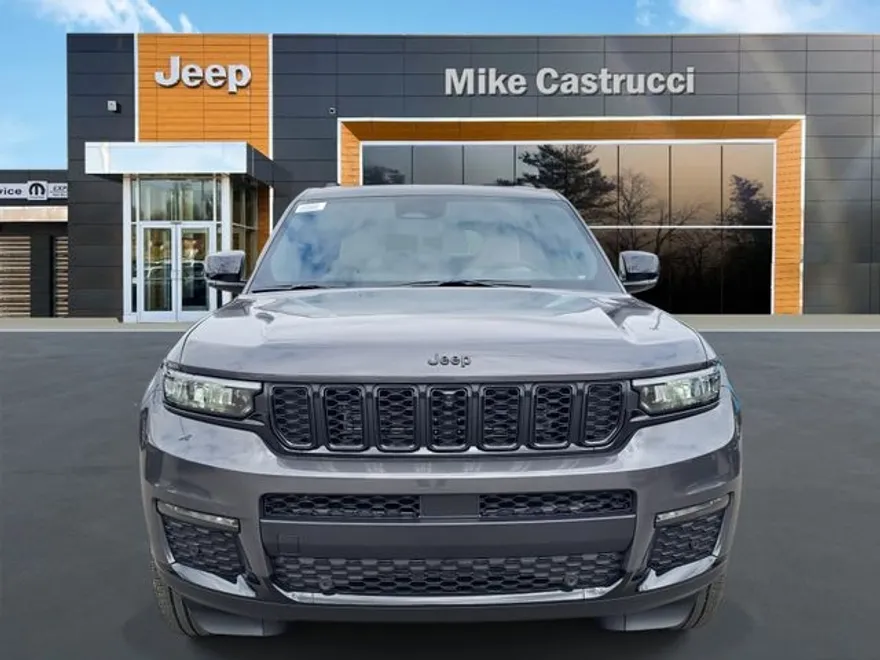 2025 Jeep Grand Cherokee Limited photo 1