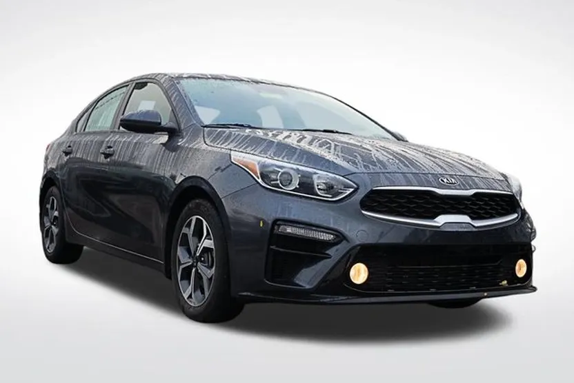 2021 Kia Forte LXS photo 1