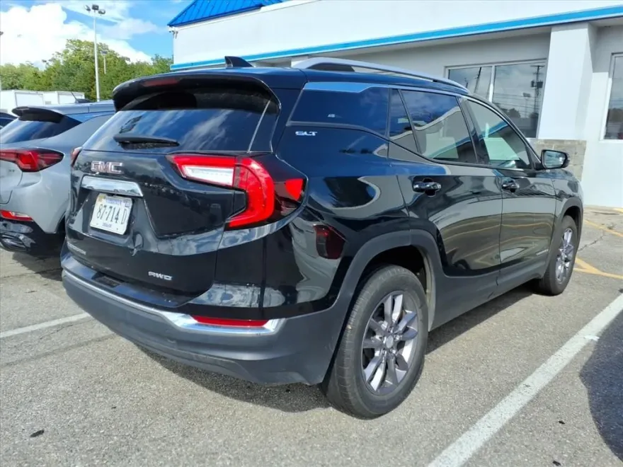 2024 Gmc Terrain SLT photo 1