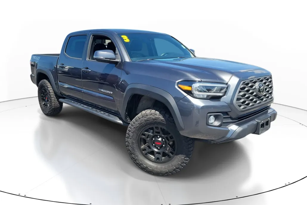 2023 Toyota Tacoma TRD Off-Road photo 1