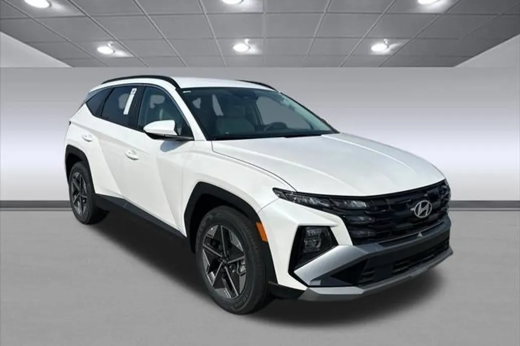 2025 Hyundai Tucson SEL photo 1