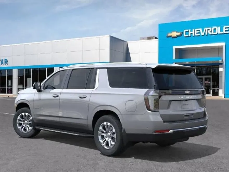2026 Chevrolet Suburban LT photo 1