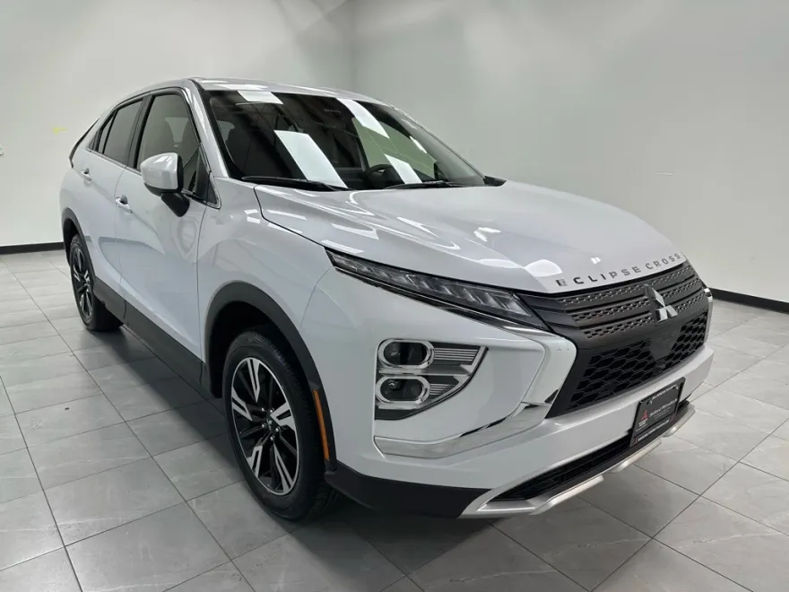 2025 Mitsubishi Eclipse Cross SE photo 1