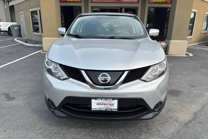 2019 Nissan Rogue Sport S photo 1