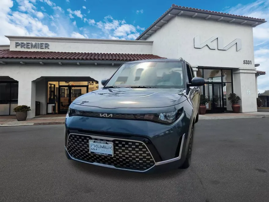 2025 Kia Soul EX photo 1