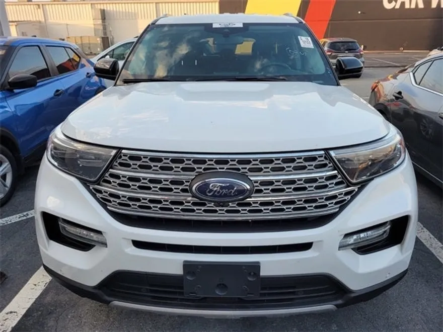 2022 Ford Explorer Limited photo 1