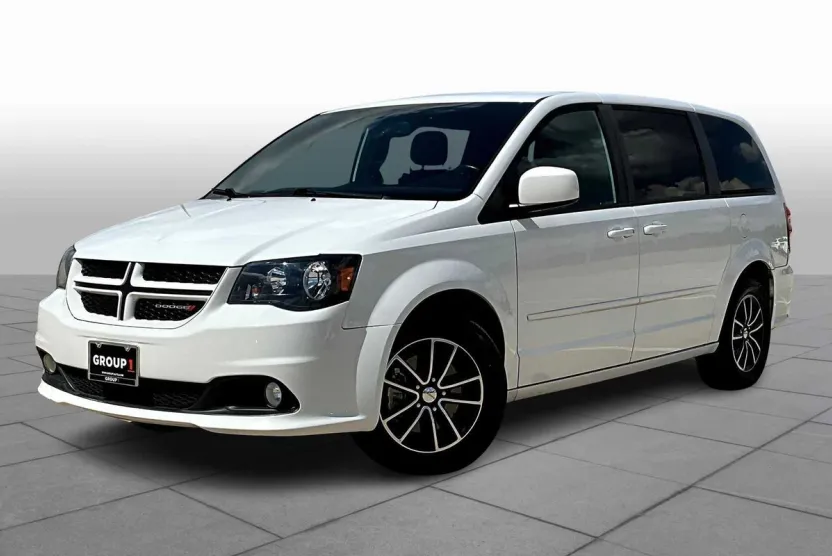 2017 Dodge Grand Caravan GT photo 1