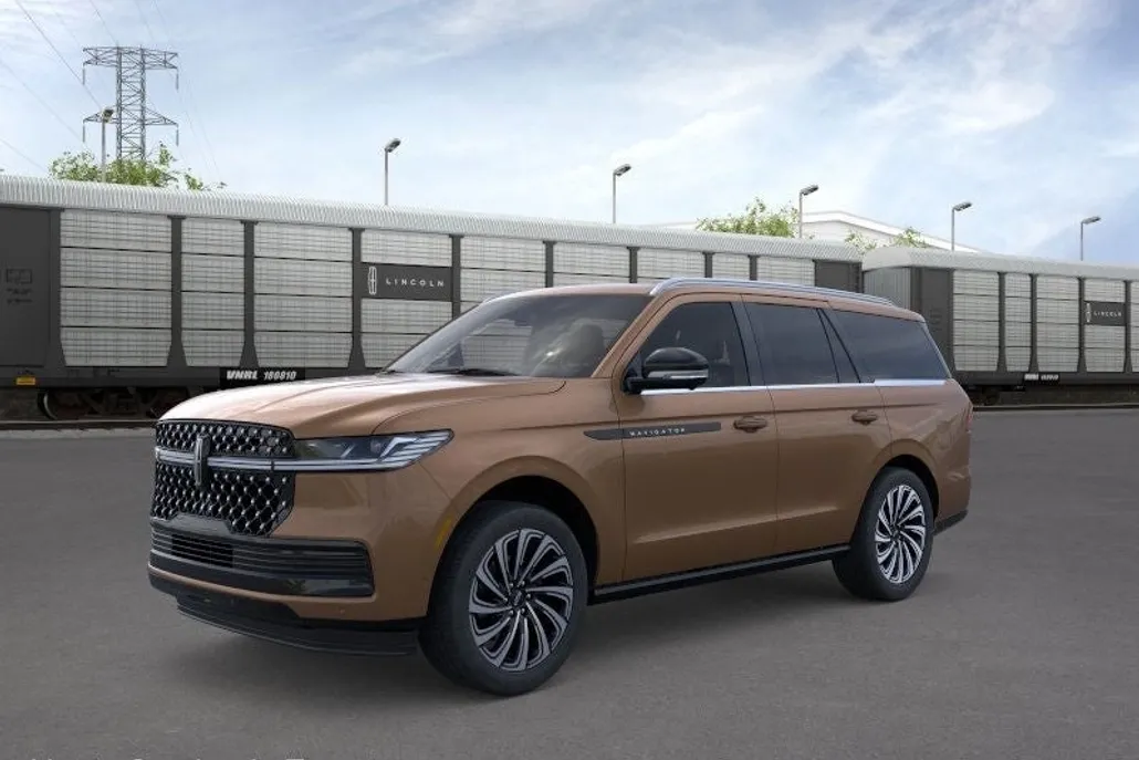 2025 Lincoln Navigator Black Label photo 1