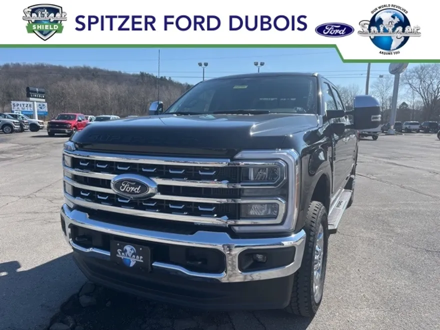 2025 Ford F-350 Lariat photo 1