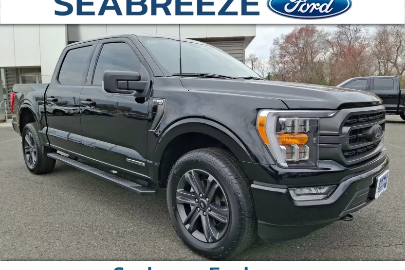 2023 Ford F-150 XLT photo 1