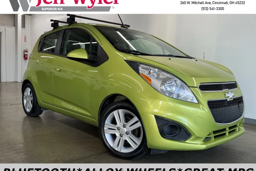 2013 Chevrolet Spark 1LT photo 1
