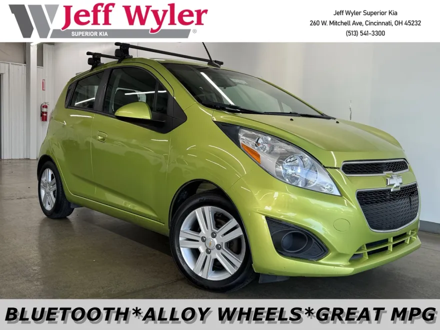 2013 Chevrolet Spark 1LT photo 1