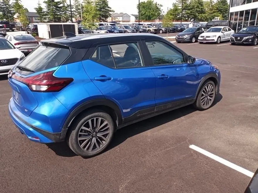 2024 Nissan Kicks SV photo 1