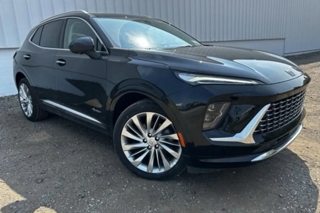 2025 Buick Envision Avenir photo 1