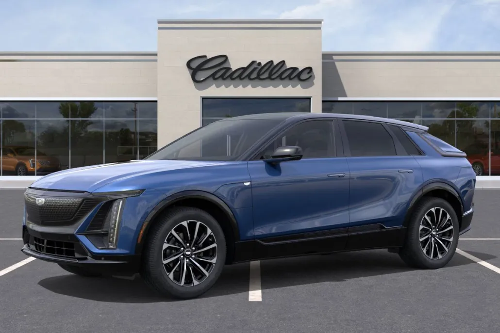 2025 Cadillac Lyriq Sport photo 1