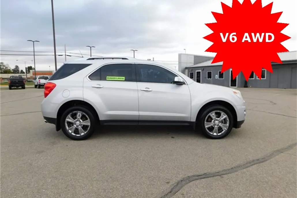 2011 Chevrolet Equinox LTZ photo 1
