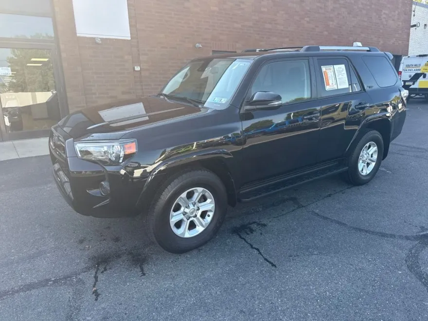 2020 Toyota 4Runner SR5 Premium photo 1