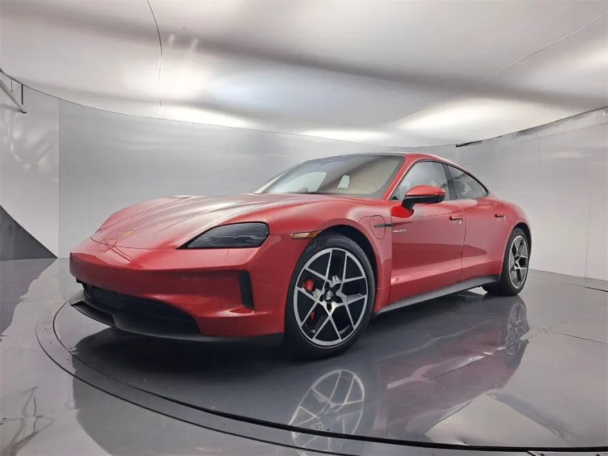 2025 Porsche Taycan 4S photo 1