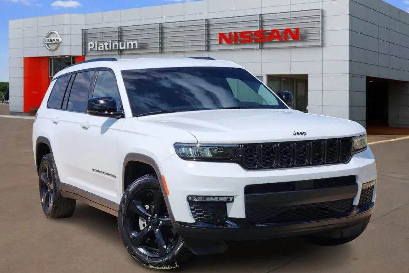 2024 Jeep Grand Cherokee Limited photo 1