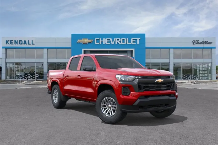 2025 Chevrolet Colorado Work Truck LT photo 1