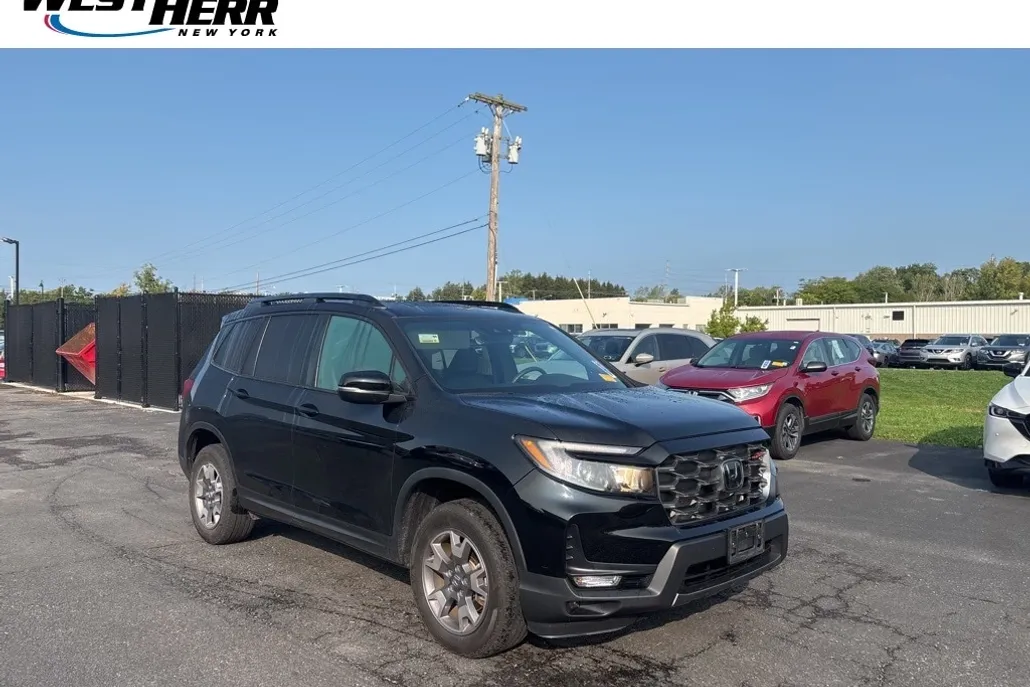 2022 Honda Passport TrailSport photo 1