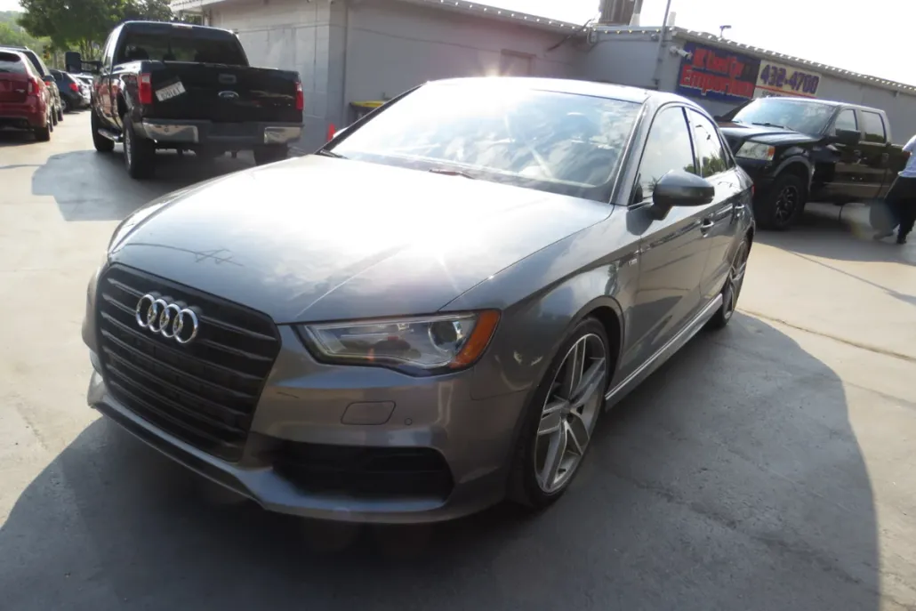 2016 Audi A3 1.8T Premium photo 1