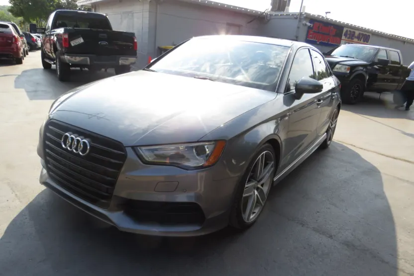2016 Audi A3 1.8T Premium photo 1