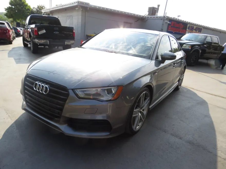 2016 Audi A3 1.8T Premium photo 1